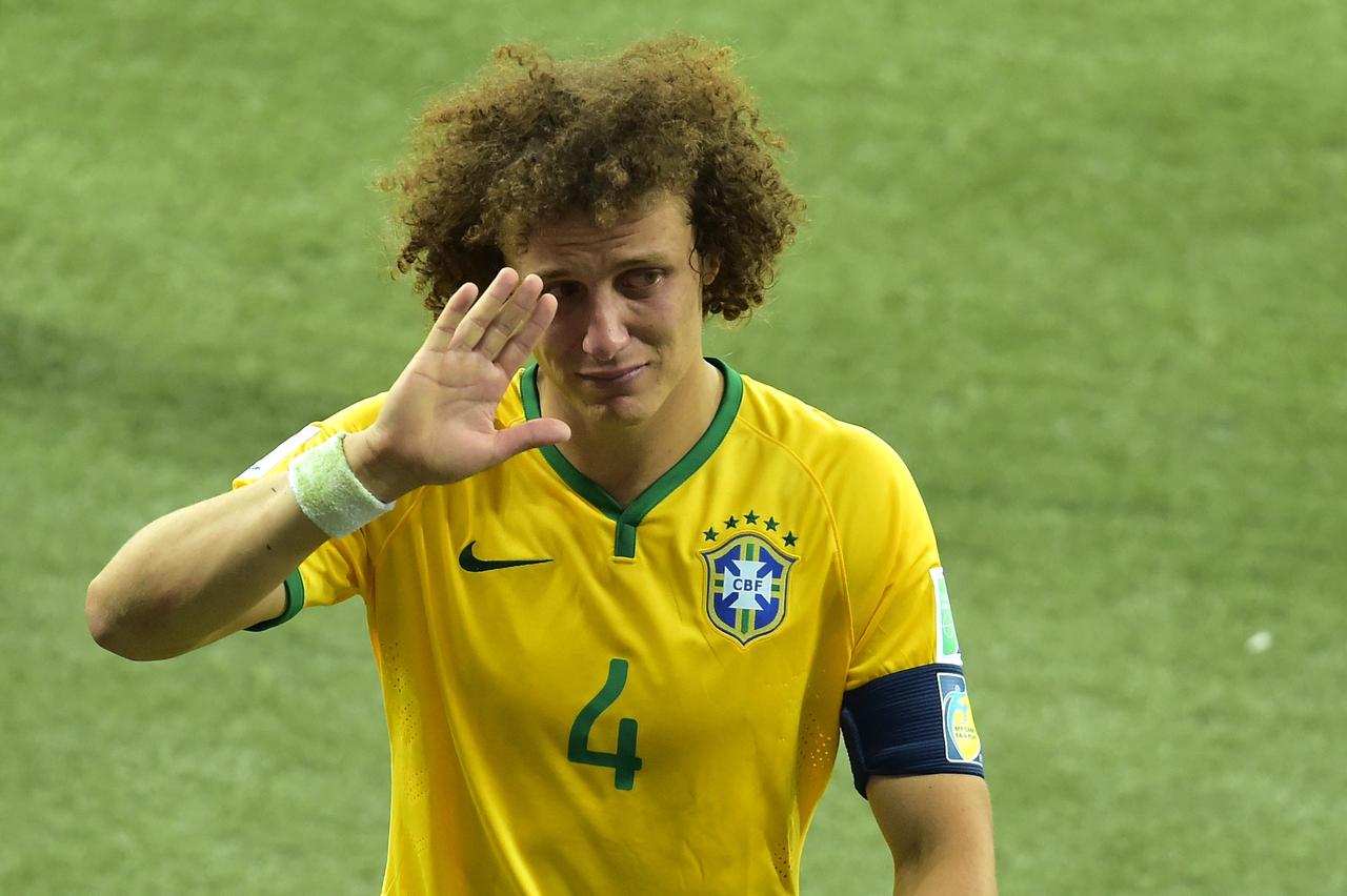 David Luiz pediu desculpas aos brasileiros pelo vexame passado - AFP PHOTO / GABRIEL BOUYS
